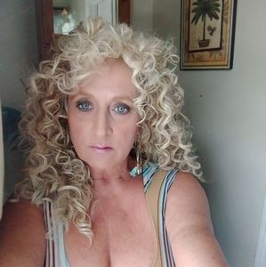 Meet your Posher, Bonnie